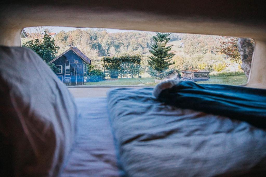 Sleeping With Bees - Tourist Farm Muha Apartment Гросупле Екстериор снимка